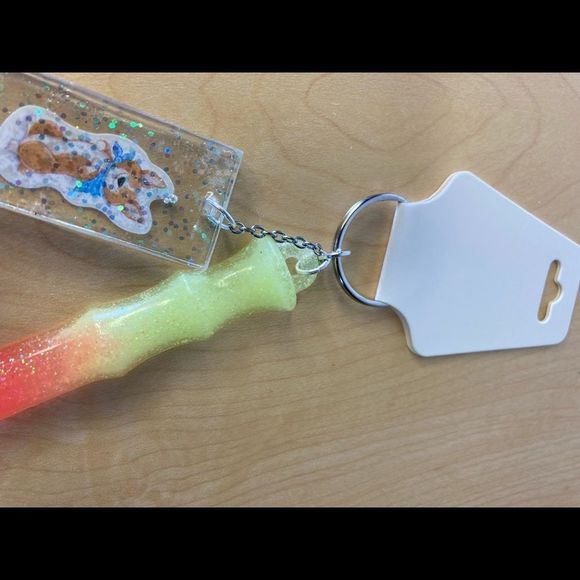 Glow in the dark self defense keychain - Picture 6 of 15